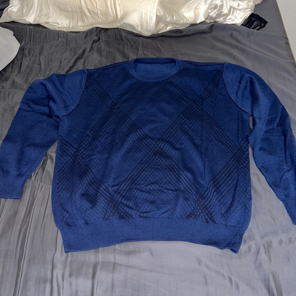 Azzaro sweater. Size L.